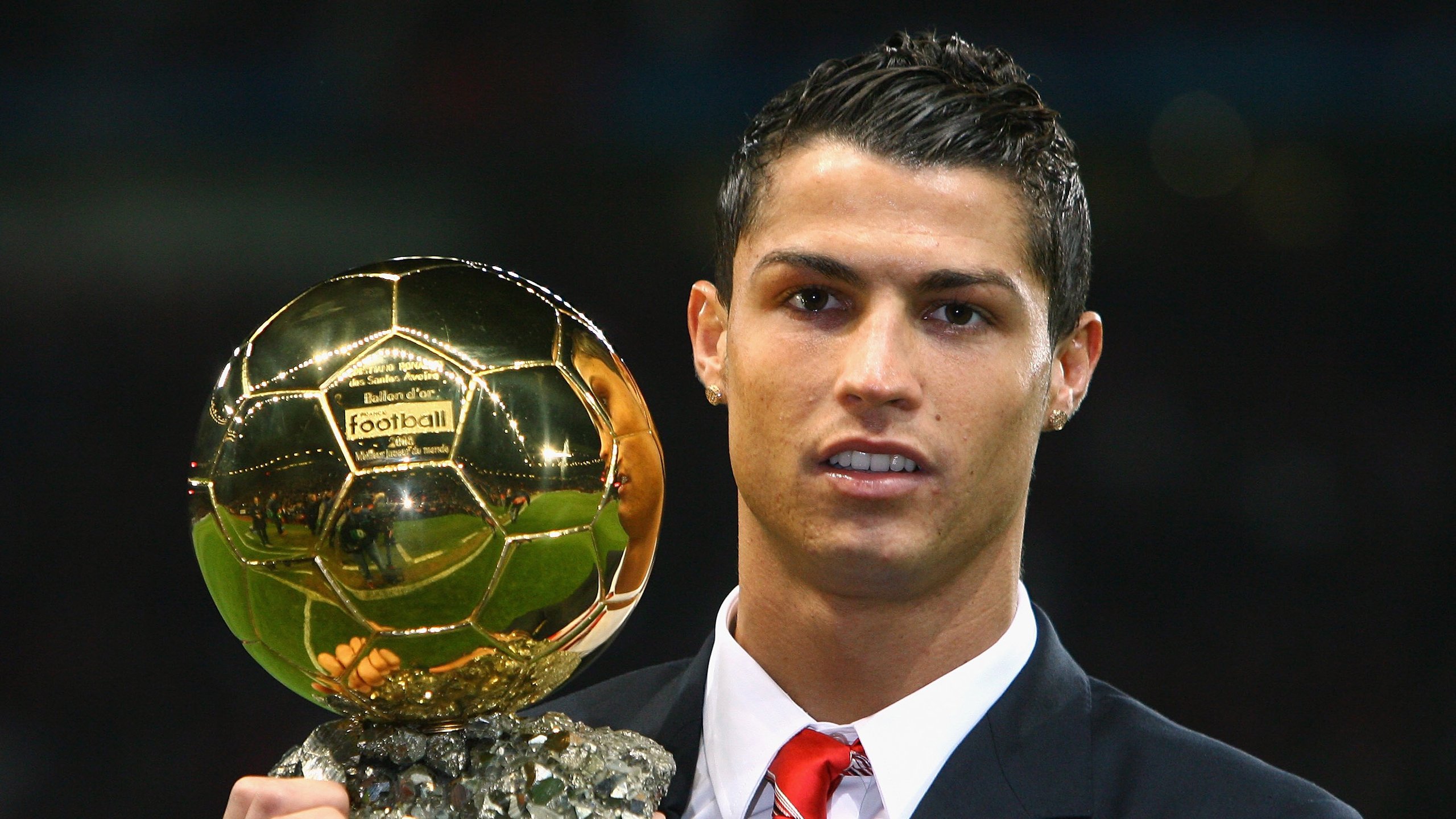 西甲：比利亚雷亚尔1-0险胜赫塔菲，主场优势明显，比利亚雷亚尔主力前锋